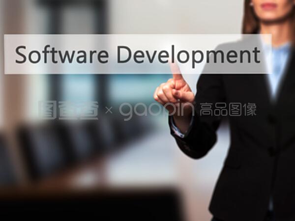 探索軟件開發新路徑 女商人按TOU按鈕，引領計算機軟件技術開發與銷售