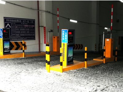 智能停車場(chǎng)管理系統(tǒng)在佛山的應(yīng)用 車牌識(shí)別技術(shù)驅(qū)動(dòng)的效率革命